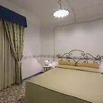 Fico D'india Relais 푸로레