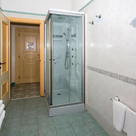 Fico D'india Relais פורורה